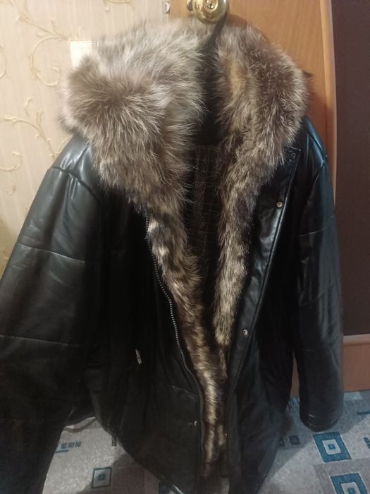 Продам куртку,и комбинезон детцкий