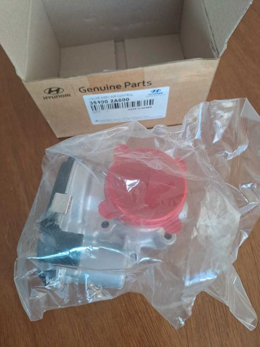 Clapeta acceleratie HYUNDAI TUCSON.Clapeta este noua si originala.