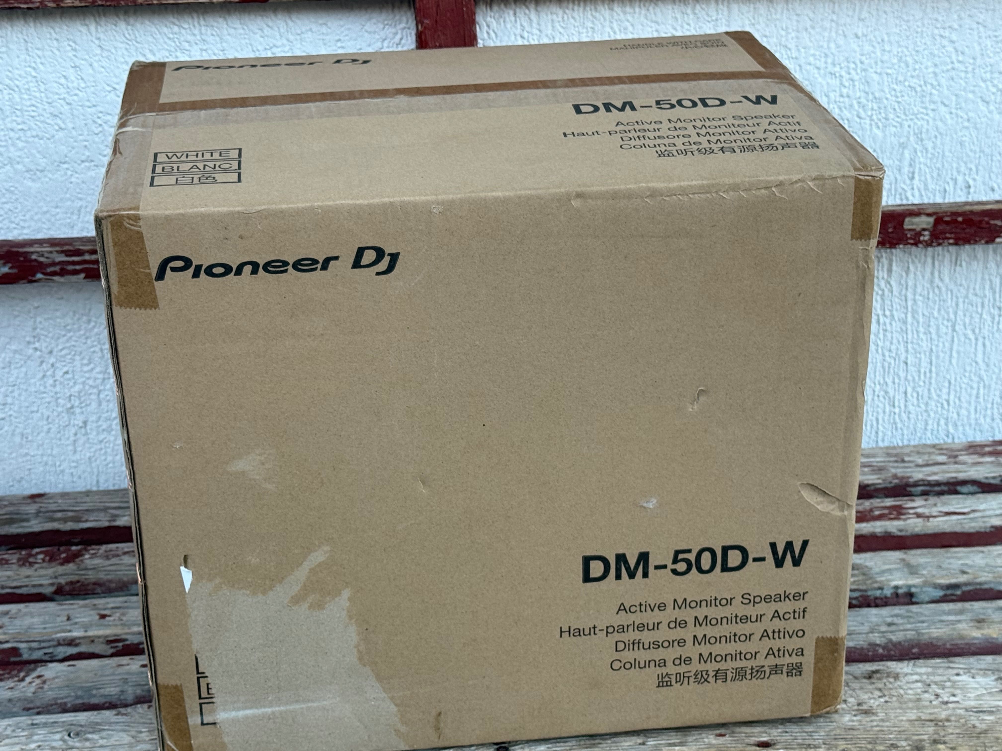 pioneer dj DM50d