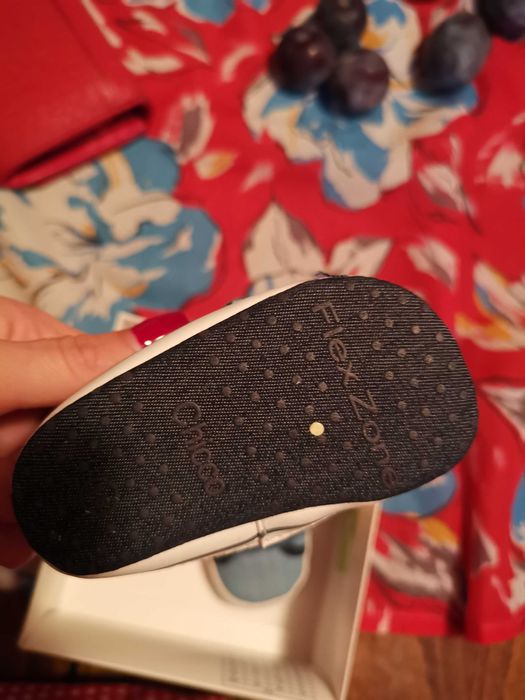 Chicco бебешки обувки за момче