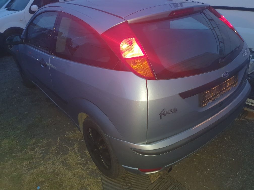 Ford Focus 2004 , 1.6 i , 2usi, clima