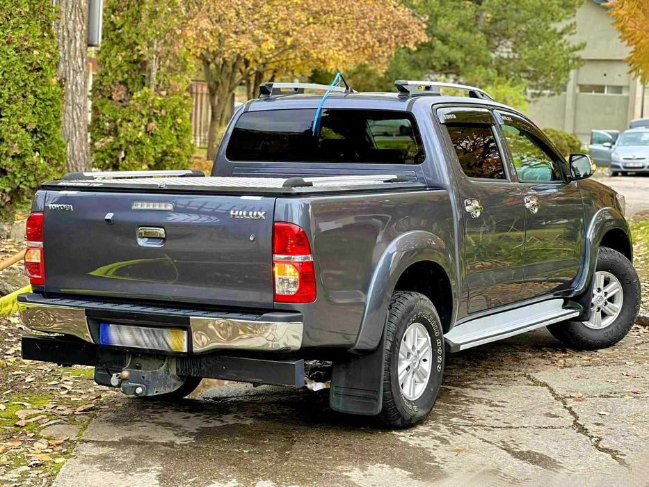 - Toyota Hilux INVINCIBLE 3.0Tdi 170cp Automata Full IMPORT ITALIA