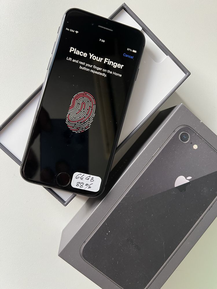 Iphone 8 black 64gb