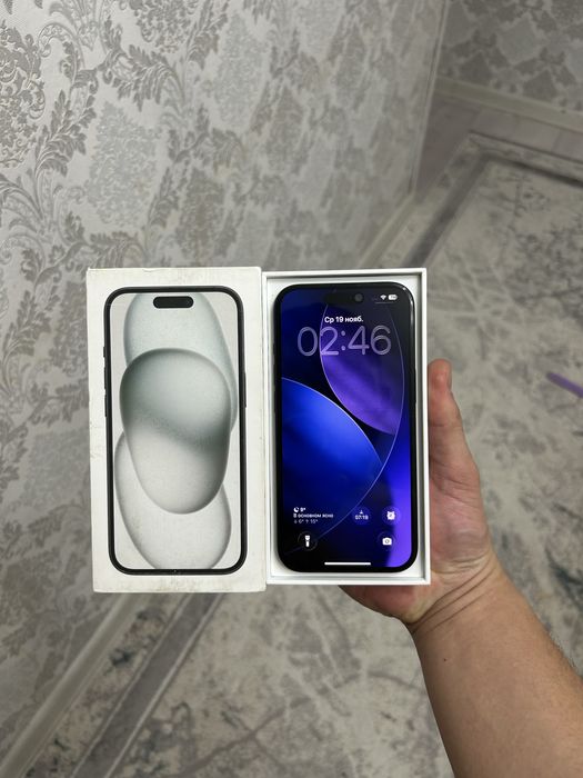 Срочно продам iphone 15 128 гб (АКБ - 88%) все родное