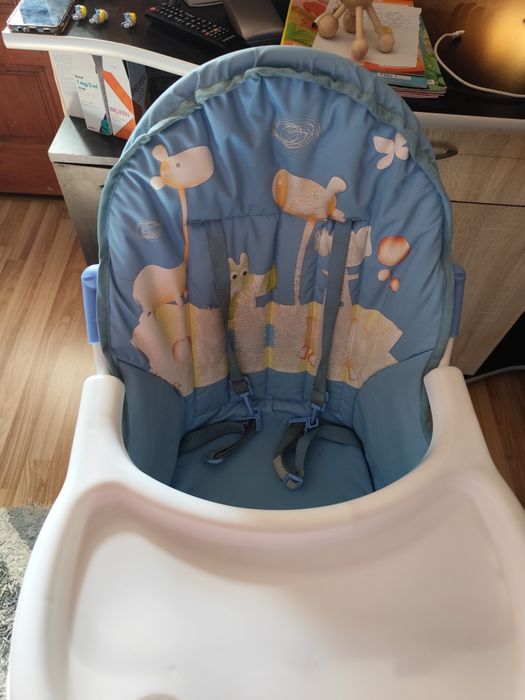 Vând scaun luat masa bebe