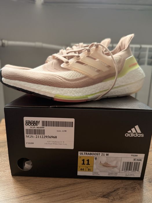 Кроссовки Adidas Ultraboost 21