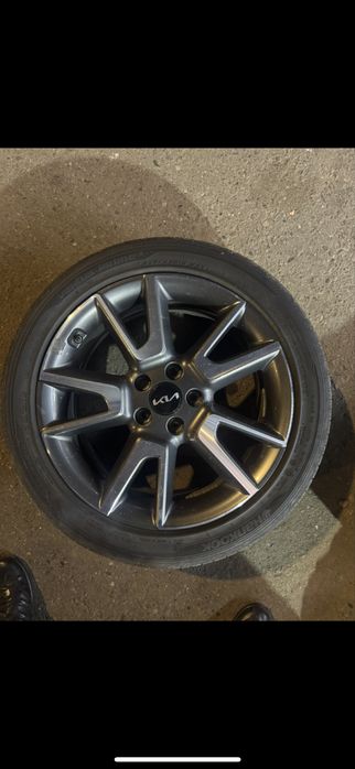 Диски R18 оргинал Киа с завод