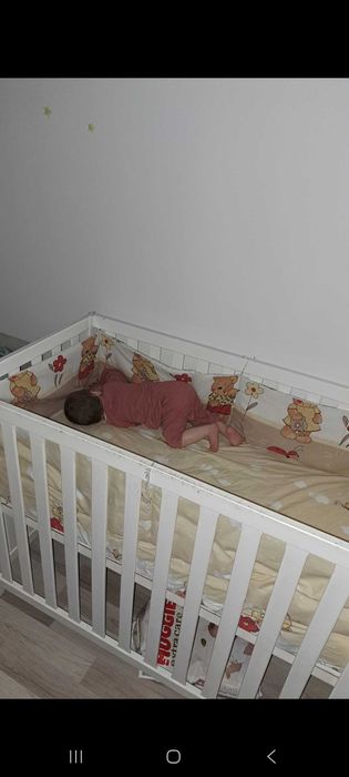 Vând pătuț+saltea bebe 120x60