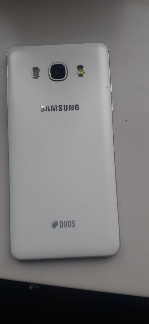 Samsung      J5 DUOS