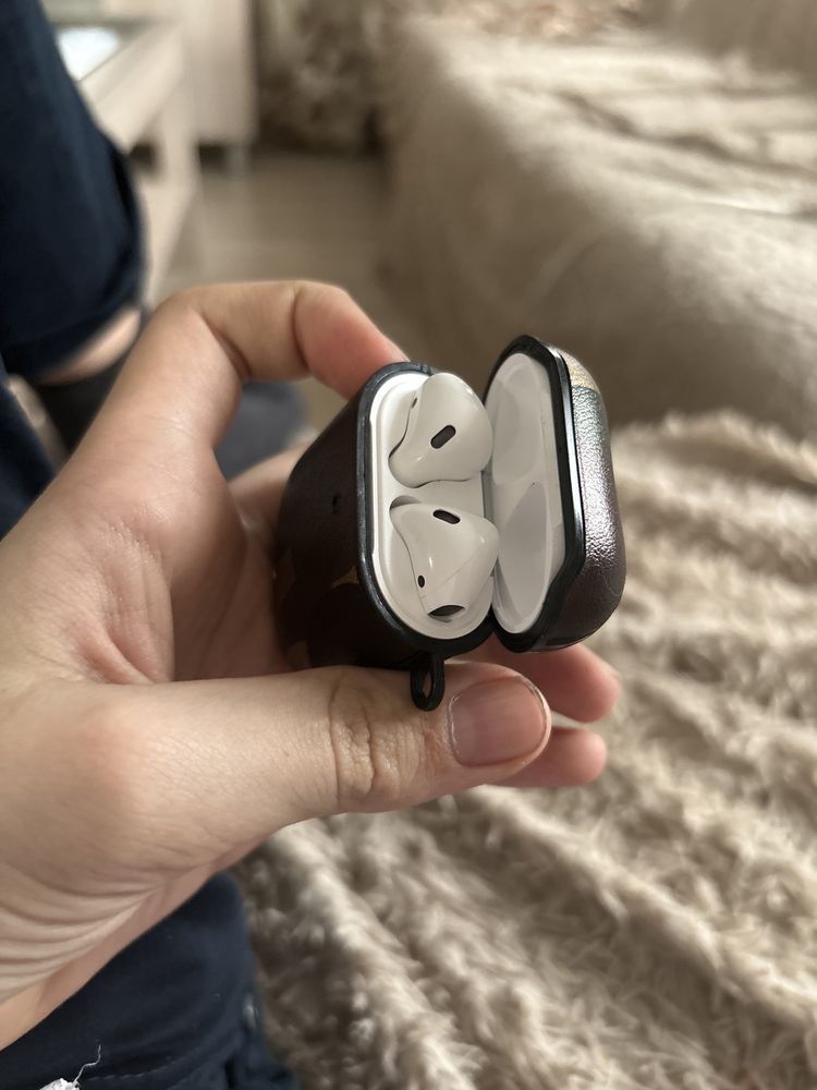 Airpods generate 2