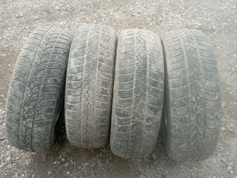 Покрышки зимние б/у