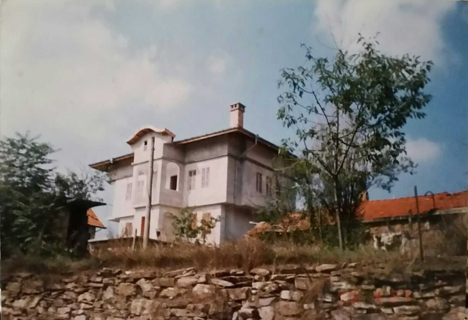 къща във възрожденски стил с панорама в с.Змейово