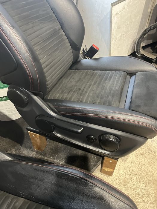 Предни седалки и кори за врати за Mercedes CLA X117