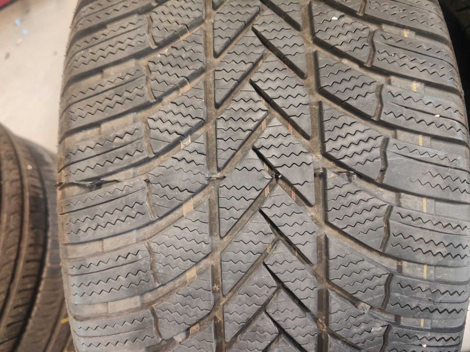 2бр.зимни гуми 255/50/19 Bridgestone