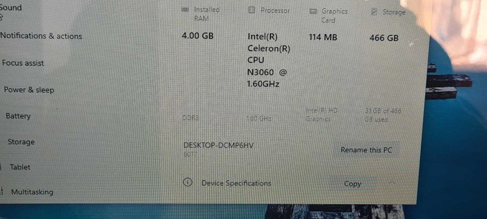 Laptop Lenovo cu procesor Celeron Dual Core,4 Gb RAM si HDD de 500 Gb