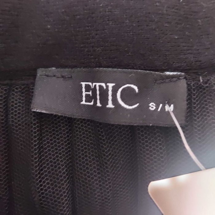 Fusta Etic noua cu eticheta