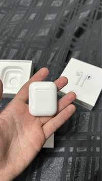 продам AirPods