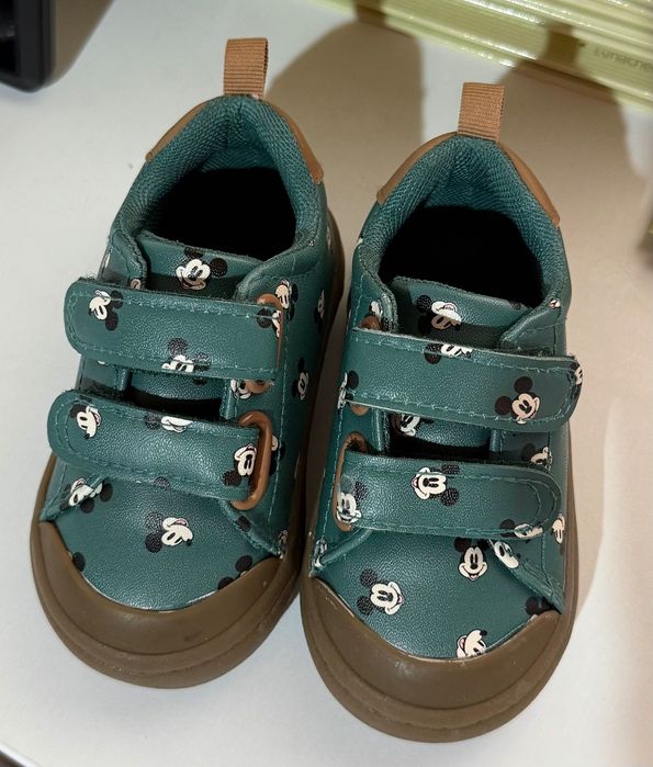 Обувки Mickey H&M р-р 18-19