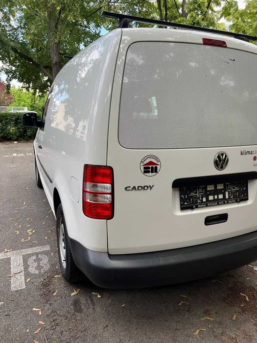 Vând Volkswagen Caddy
