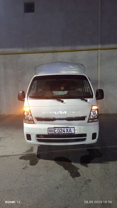 Kia bongo 2700 .