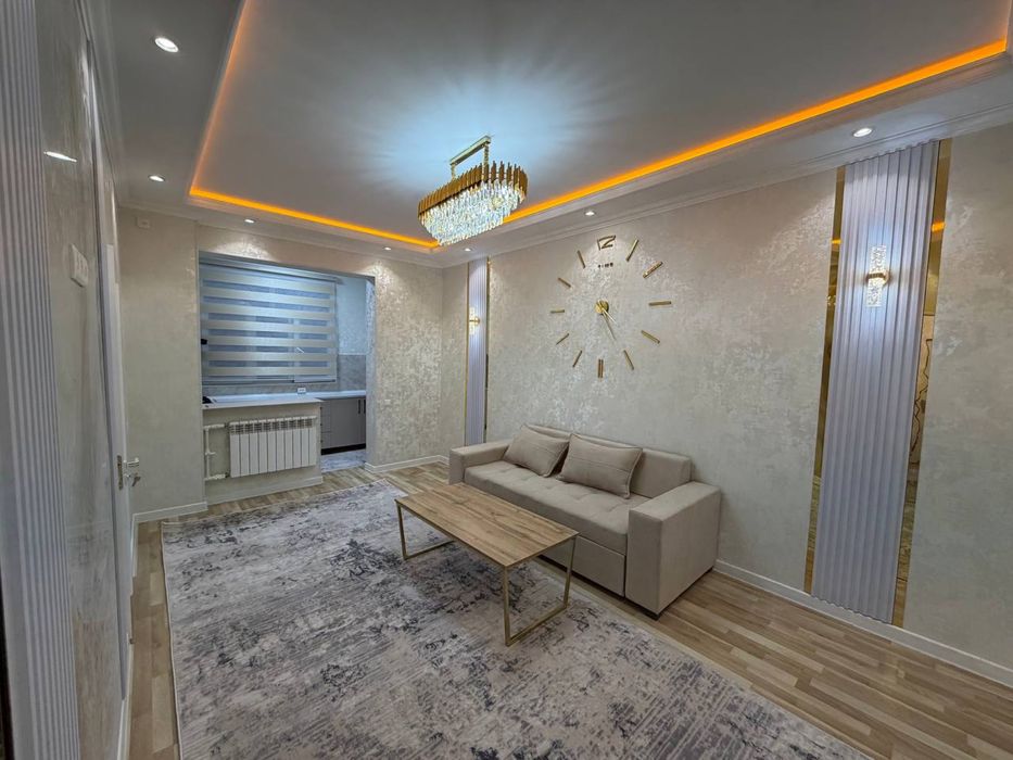 Срочно продается 3 комнатная квартира Авиасозлар 3 Парвоз Ресторан