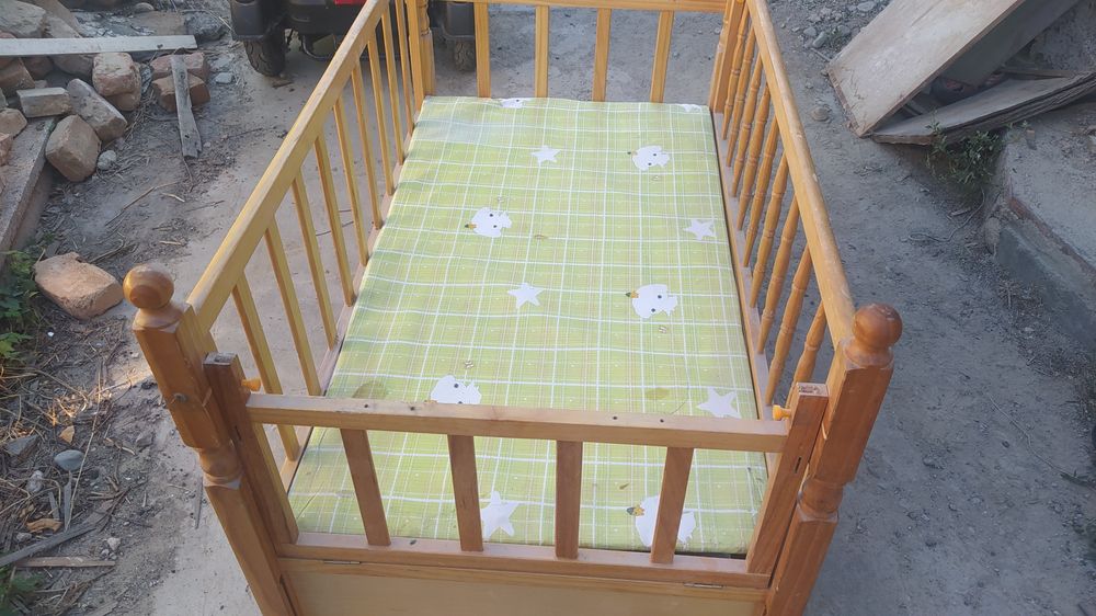 Манеж детский деревянный