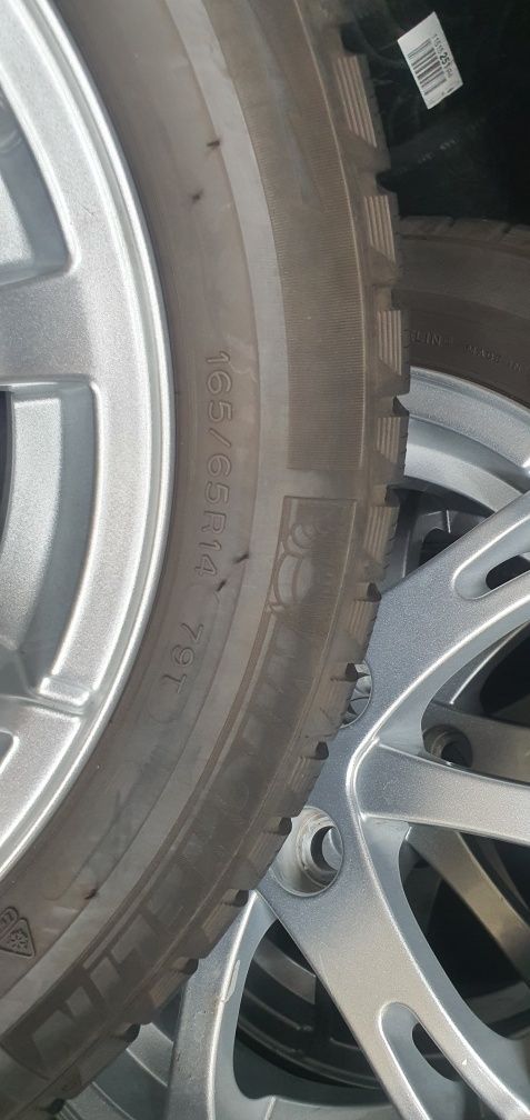 Джанти и гума 4бр 4х100 14 цола pejo,toyota,i dr Промоция