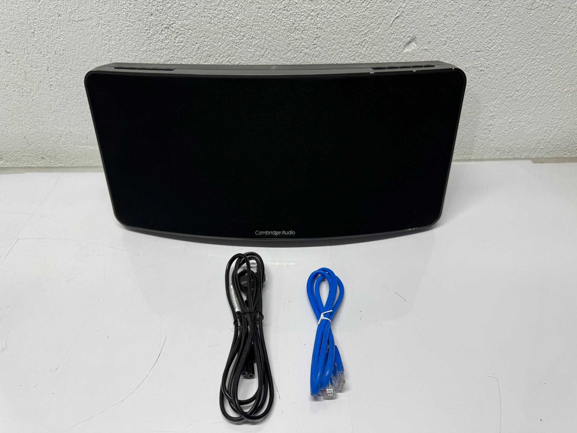 Тонколона - Cambridge Audio Minx Air 200