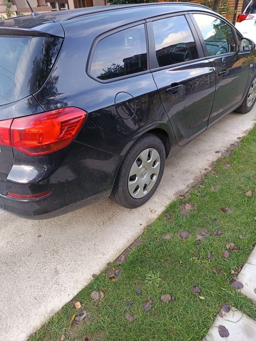 Opel asta J 1.4 benzina