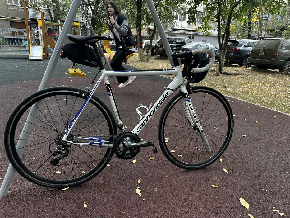 Продам шоссеный велосипед Cannondale CAAD 8