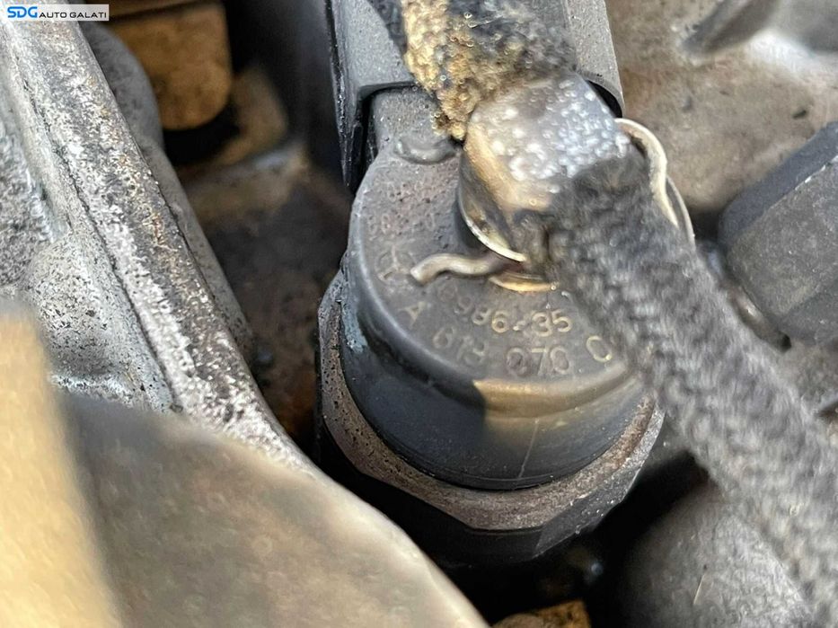 Injector Injectoare Mercedes Sprinter 2.7 CDI 2000 - 2006 Cod A6130700887 0986435064