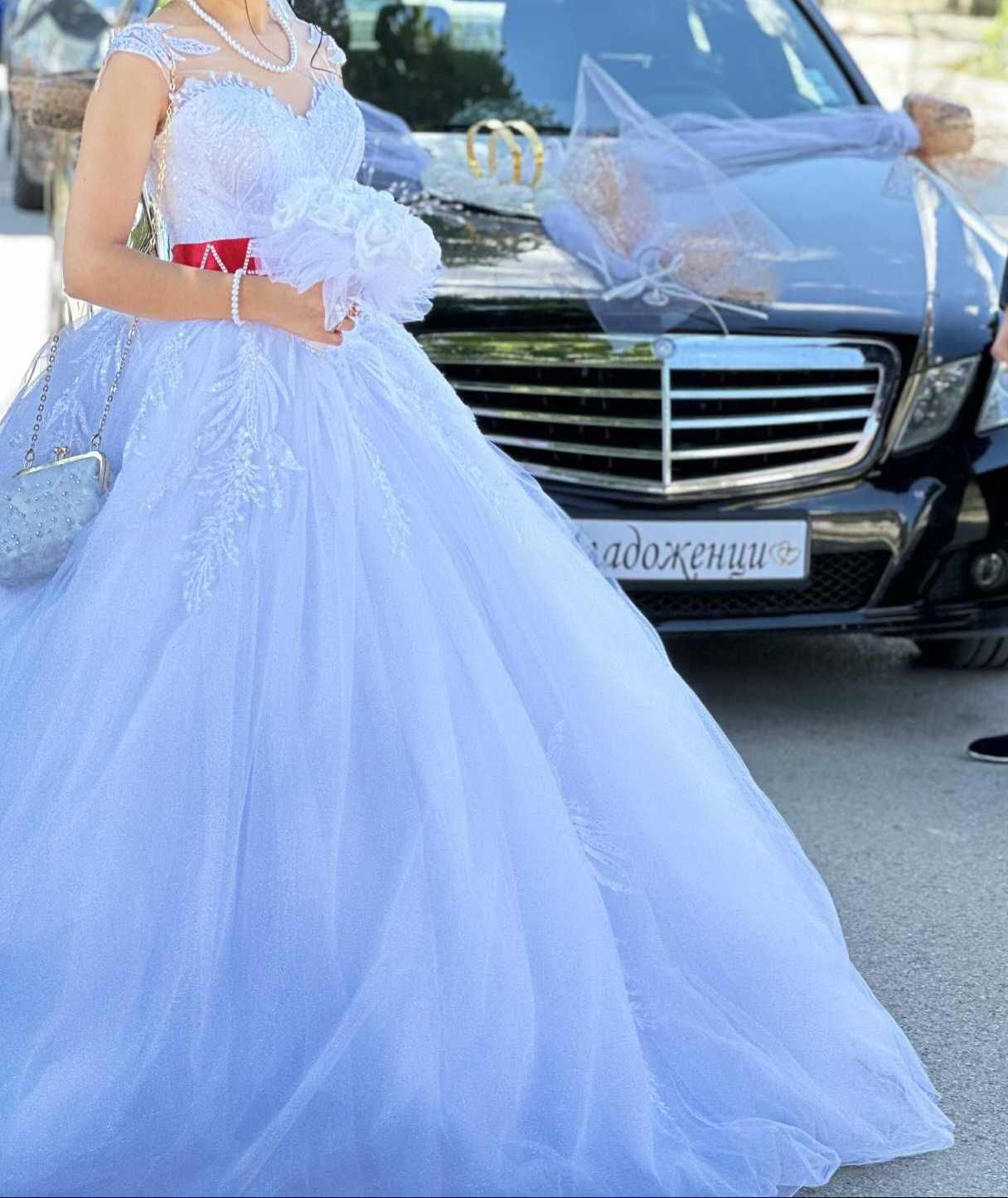 Булчинска рокля.