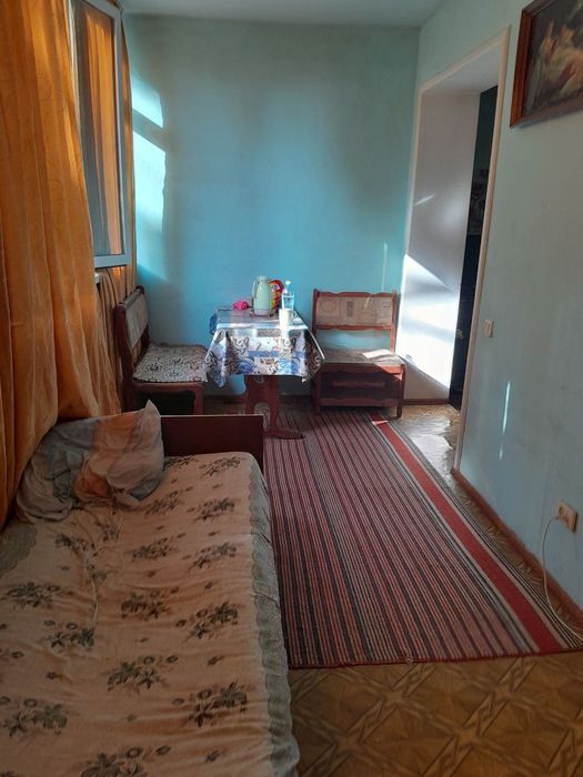 Срочно продаем 4-х комн. квартиру на Юнусабад возле ТЦ High Town