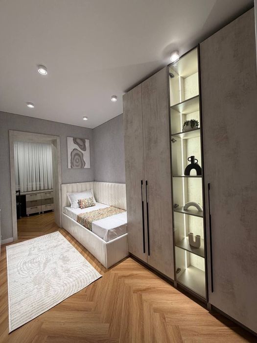 Срочно продается 2в3 ком квартира, ор-р: рядом метро Ташкент, 60 м²