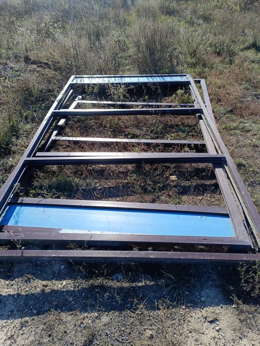 Продам пластиковые рамы