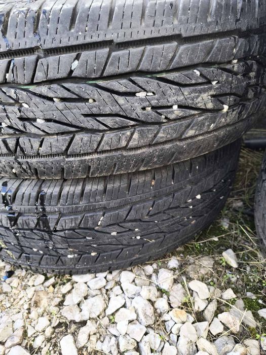 Зимни гуми Континентал 225/75/15 -  2бр