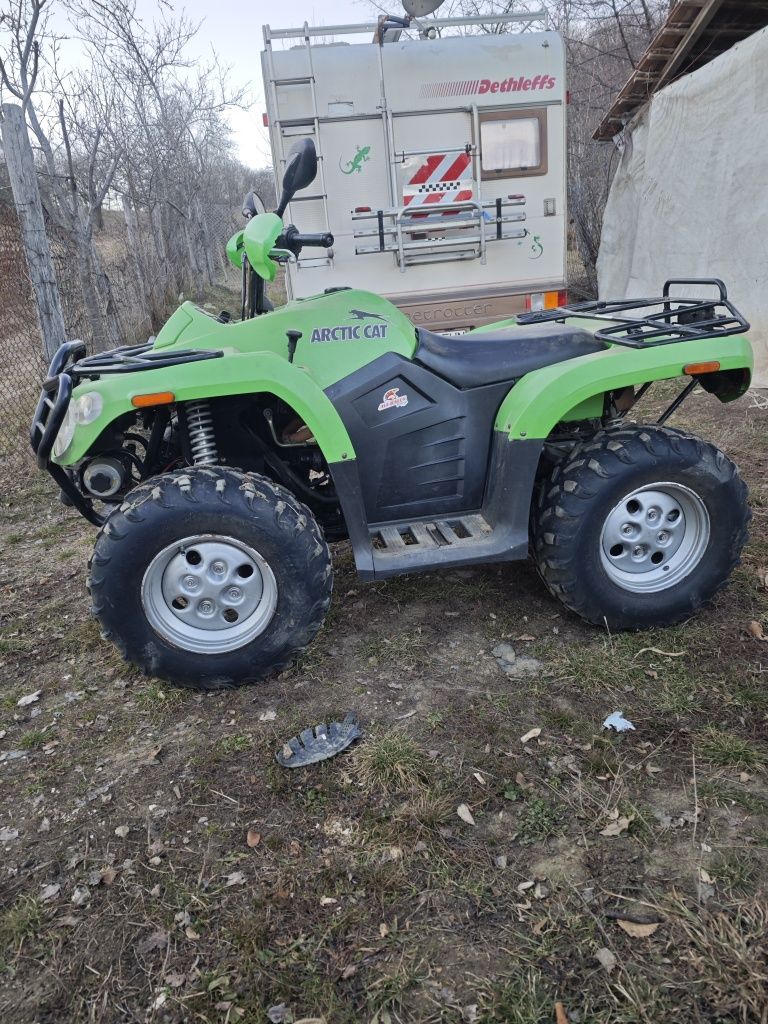 ATV Arctic Cat 400 4x4