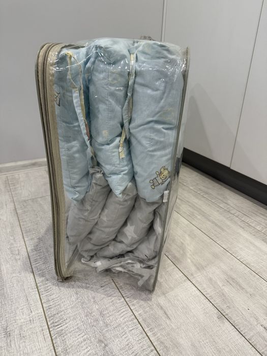 Два комплекта обиколници за бебешка кошара