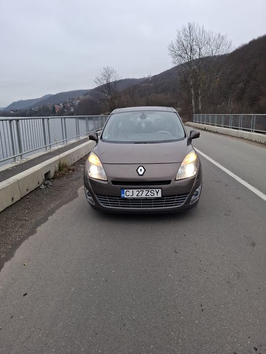 Vând renault grand scenic 1.9 in stare perfecta de funcționare