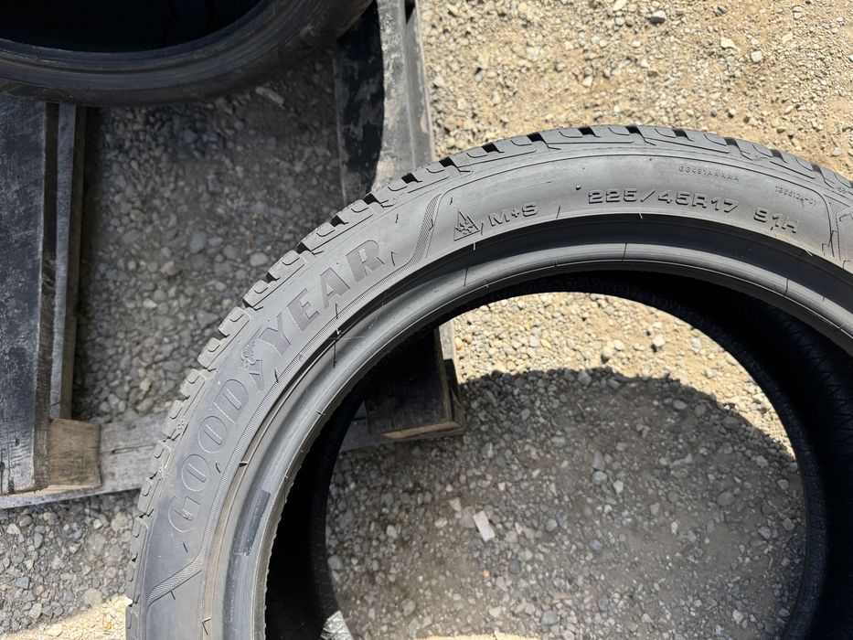 225/45/17 Goodyear 4бр зимни гуми внос Швейцария!