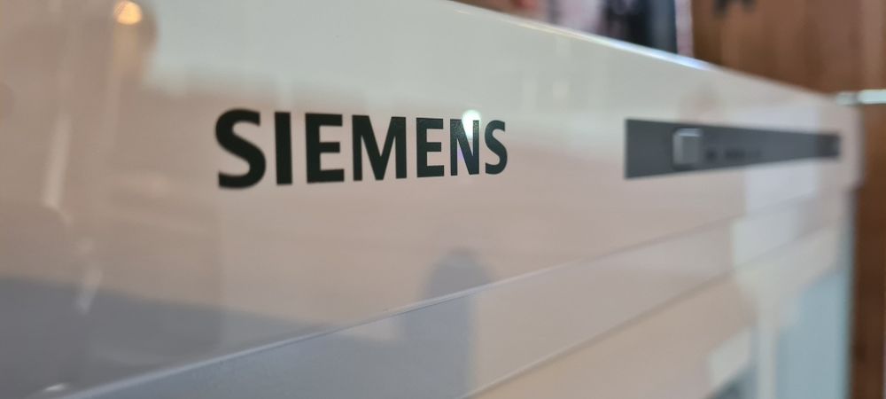 iQ300 Свободно стоящ вертикален фризер GS29NGW30/02 NoFrost A++