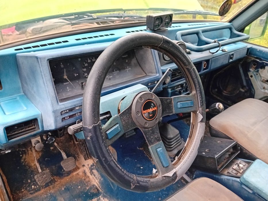 Vând Nissan Patrol