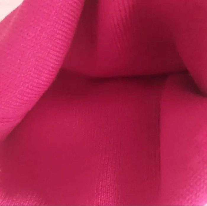 Fes dama visiniu cu strasuri