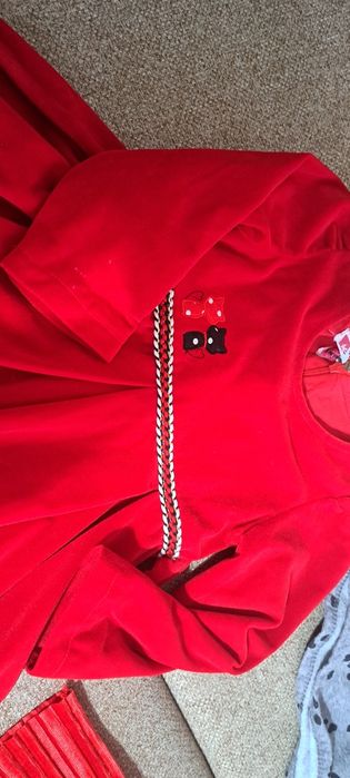 Lot rochita catifea, bluza peplum, body festiv 92