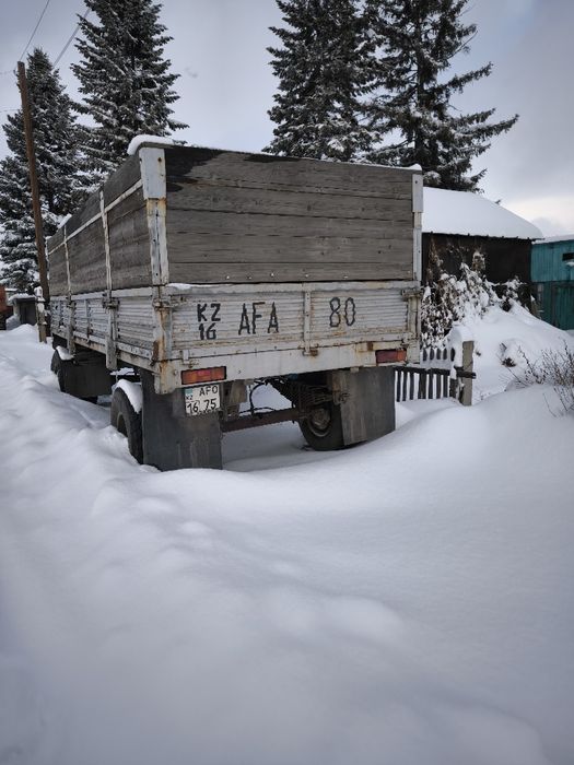 Продам бортовой прицеп