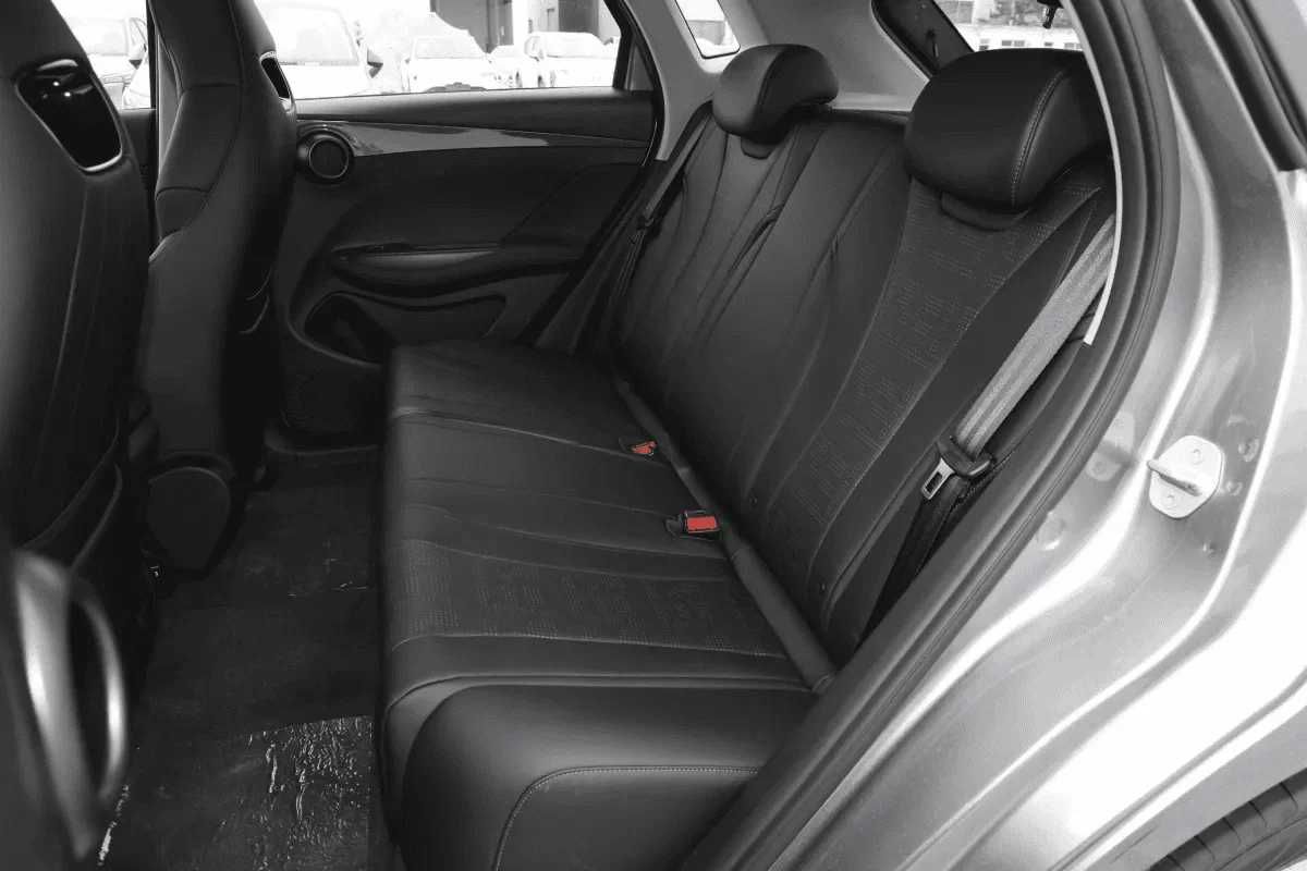 Byd E2 Luxuru Full -405 km- 16000$!