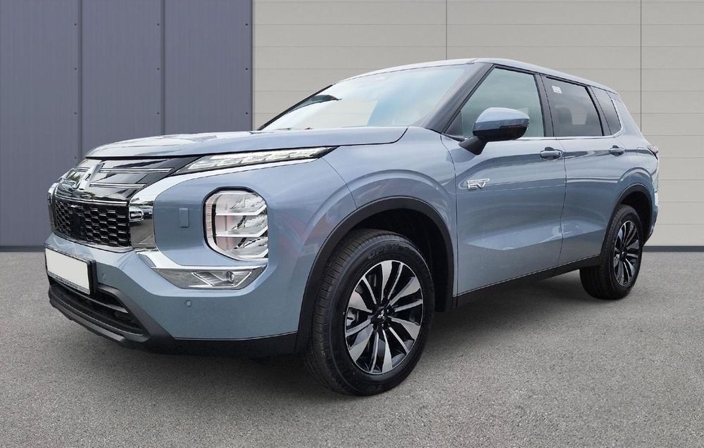 Mitsubishi Outlander New Model - PHEV - 4X4 - 360° - Yamaha Audio - Winter - BLIS