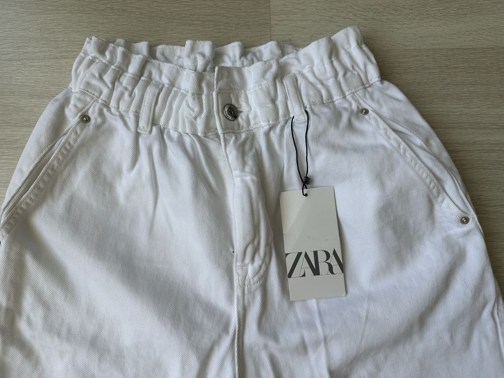 Чисто нови дънки ZARA