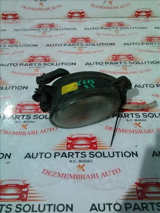 proiector dreapta mercedes benz c class 3.0 an fabr. 2009