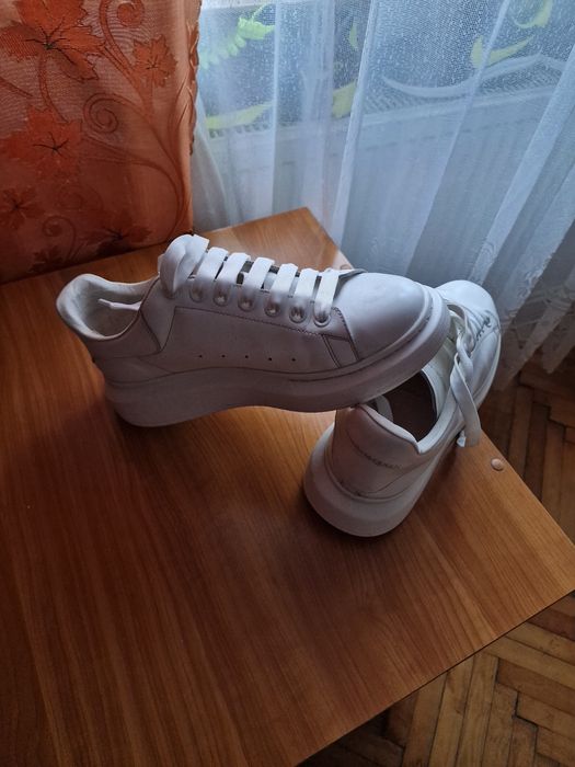 Adidasi Alexander McQueen.under armour